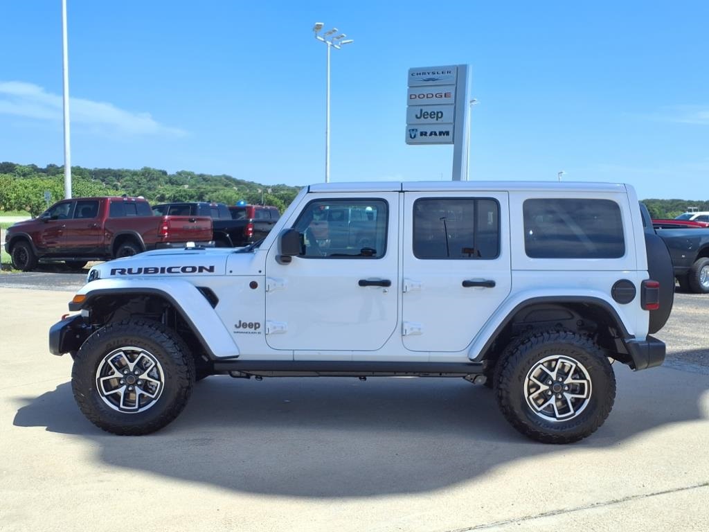 2025 Jeep Wrangler Rubicon photo 4
