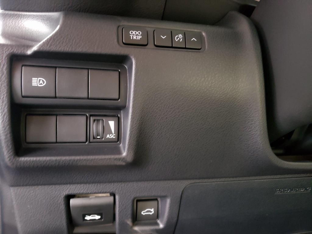 2025 Lexus IS 300 F SPORT photo 12