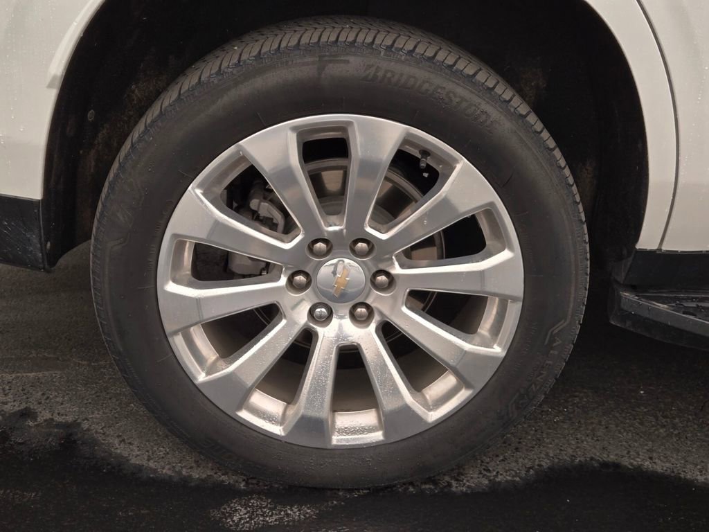 2023 Chevrolet Tahoe Premier photo 4