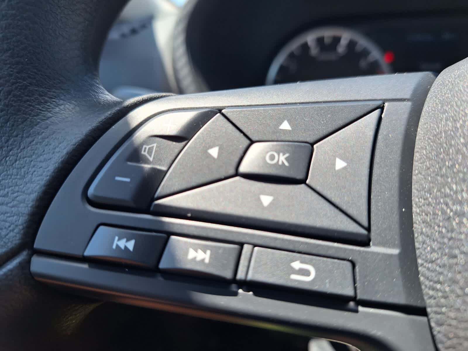 2025 Nissan Sentra S photo 13