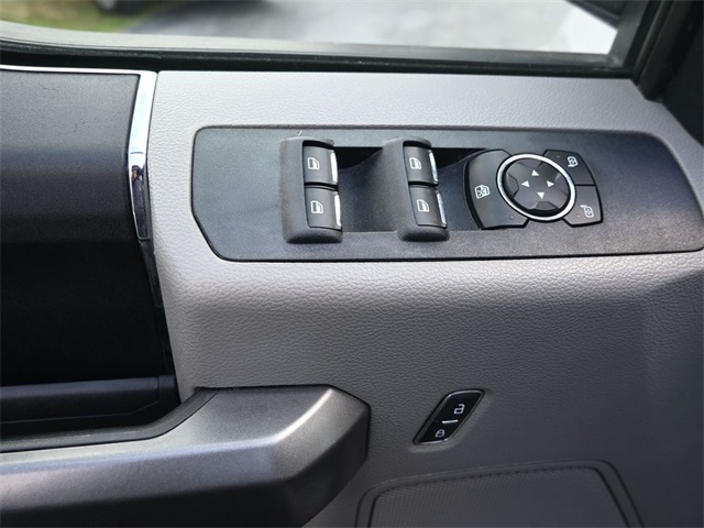 2021 Ford F-250 XLT photo 17