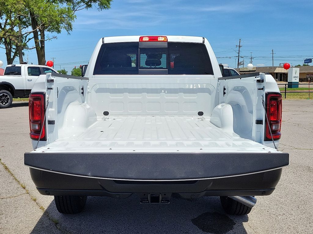 2025 Ram 2500 Tradesman photo 8