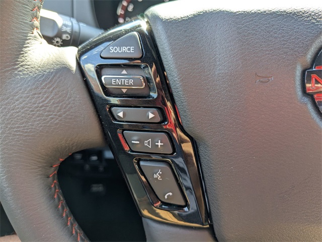 2025 Nissan Frontier PRO-4X photo 17
