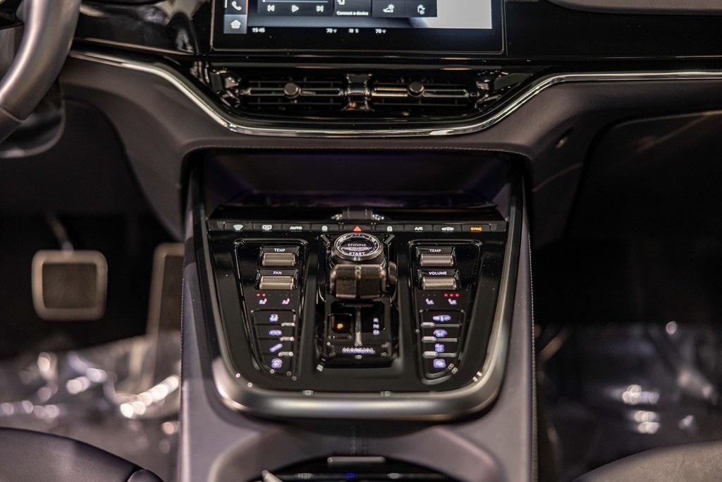 2025 ASTON MARTIN DBX - Image 41