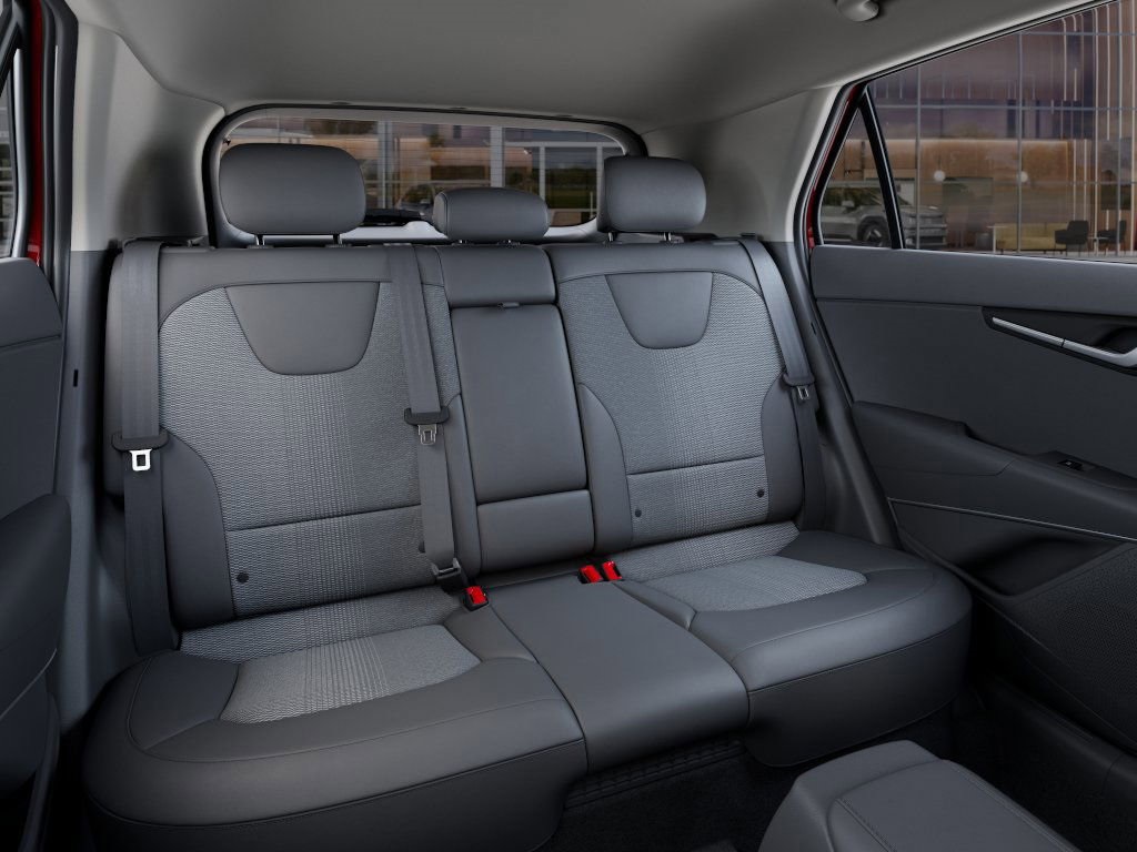 2025 Kia Niro EX photo 15