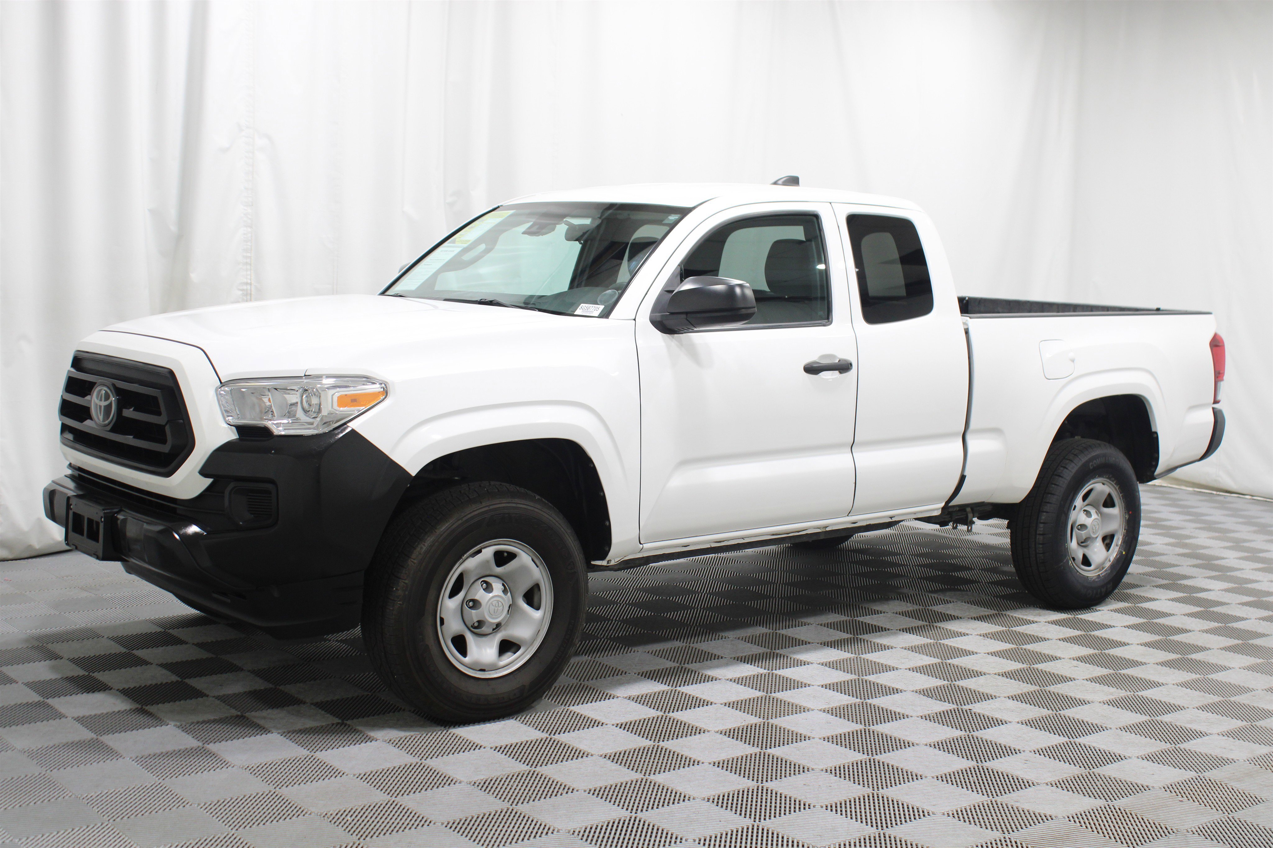 2022 Toyota Tacoma SR photo 16