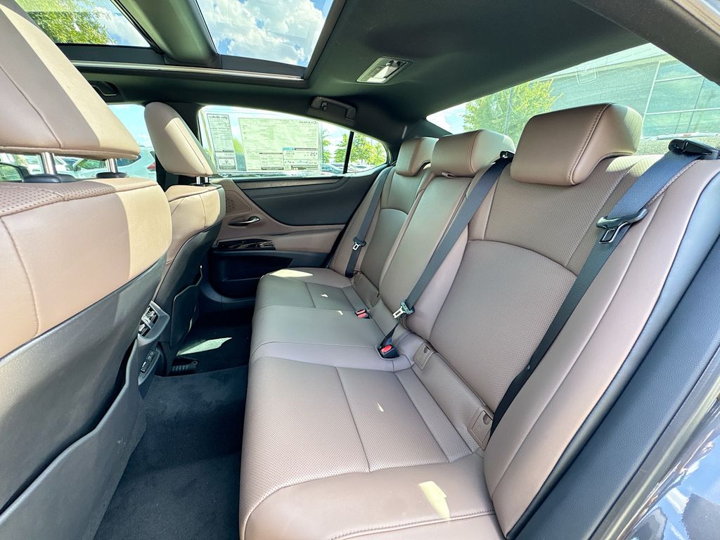 2025 Lexus ES Premium photo 32