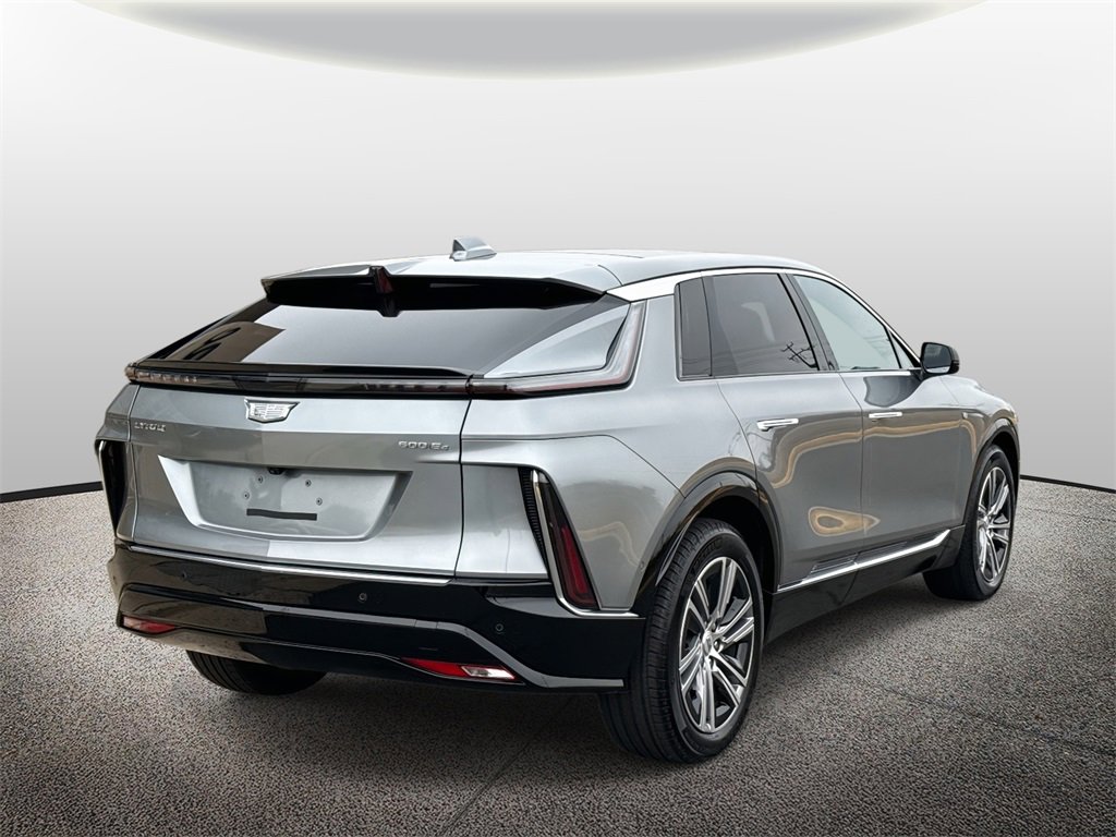 Used 2025 Cadillac LYRIQ Luxury 1 with VIN 1GYKPNRL7SZ309939 for sale in Chantilly, VA