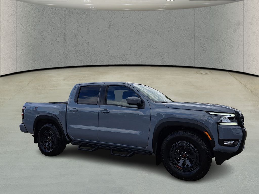 2025 Nissan Frontier PRO-X photo 2