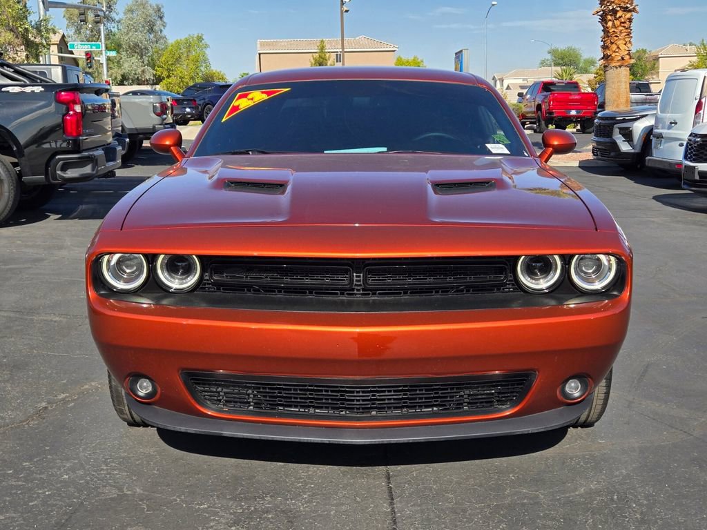 2022 Dodge Challenger SXT photo 8