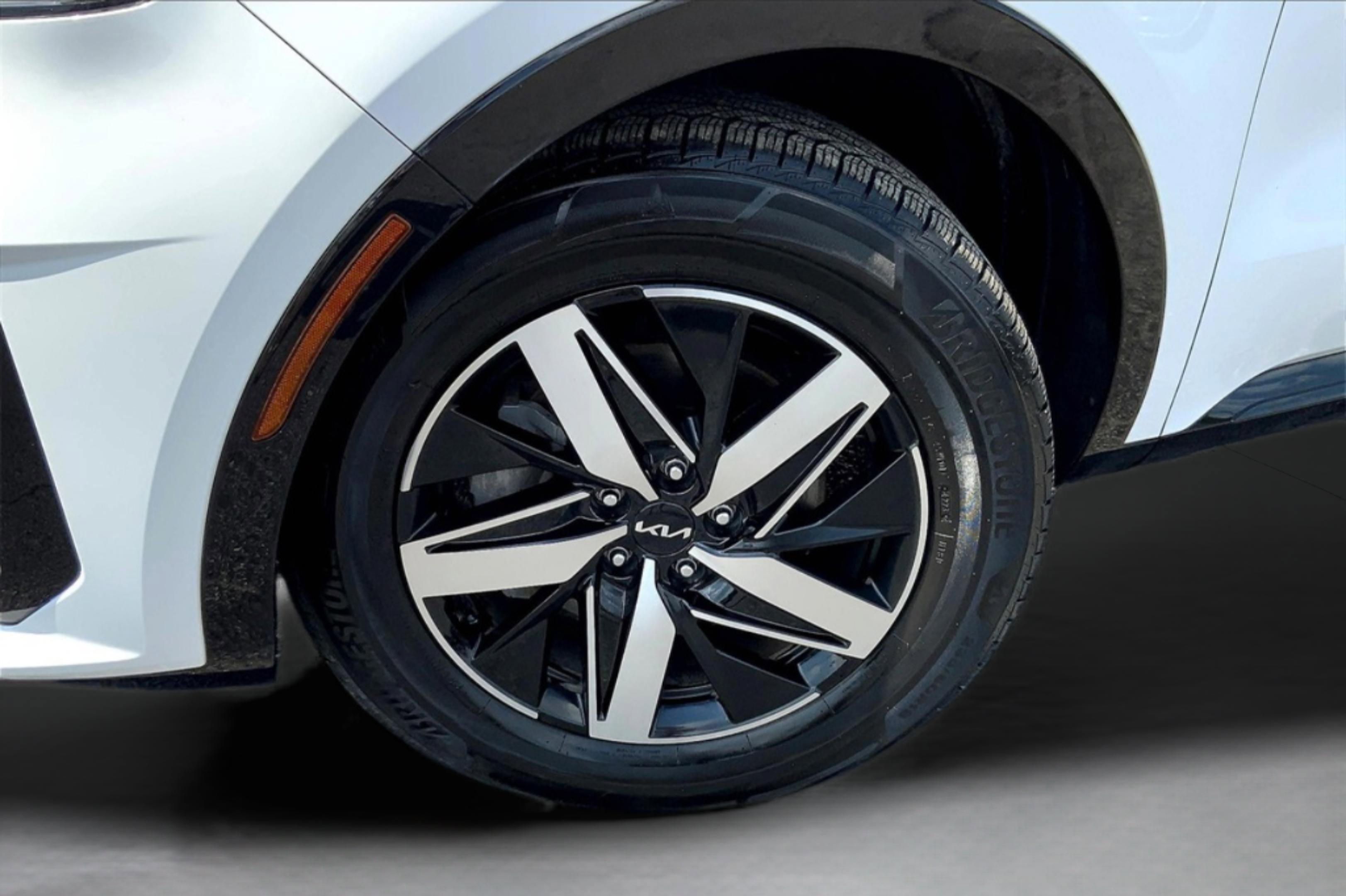 2022 Kia Sorento EX photo 10