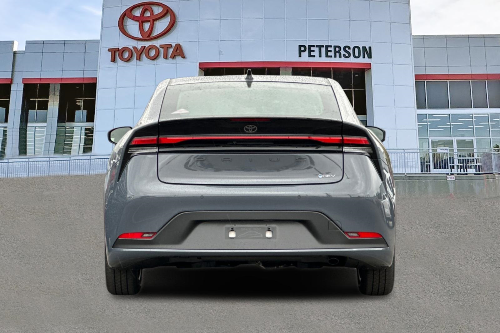 2026 Toyota Prius LE photo 5