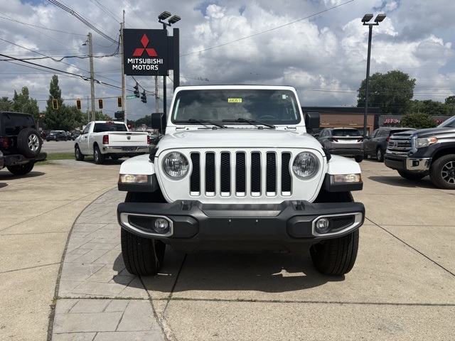 2023 Jeep Wrangler Sahara photo 3