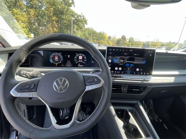 2025 Volkswagen Tiguan SE photo 15
