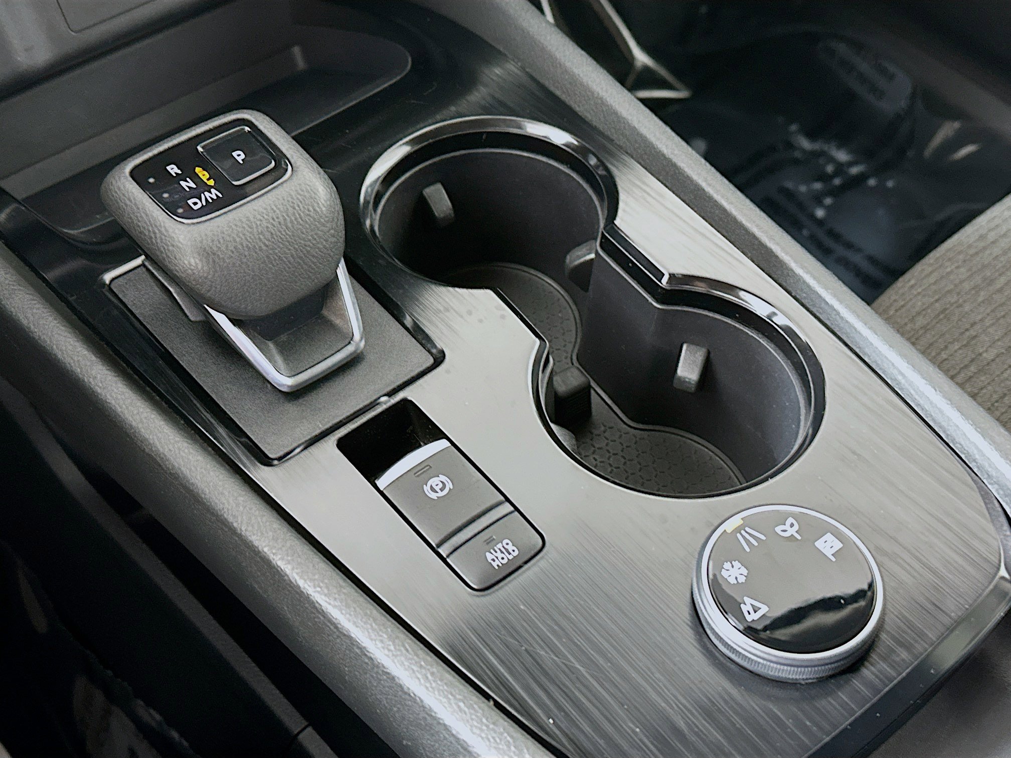 2023 Nissan Rogue SV photo 14