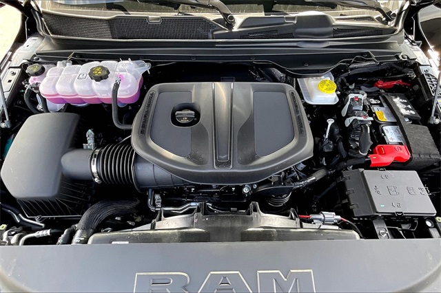 2025 Ram 1500 Laramie photo 12