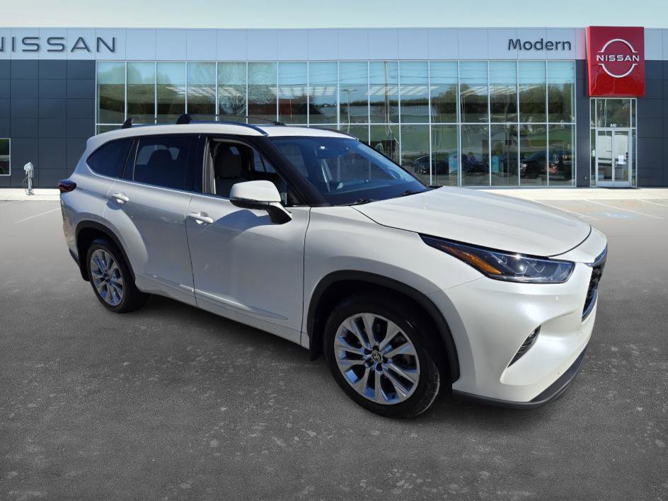 2020 Toyota Highlander Limited photo 2