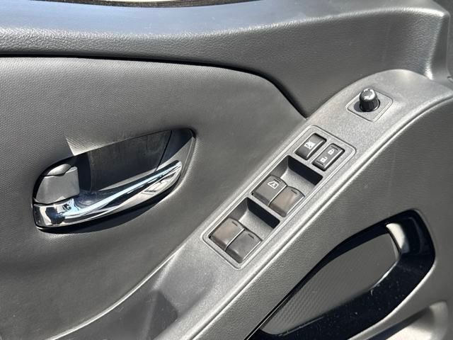 2023 Nissan Frontier SV photo 5