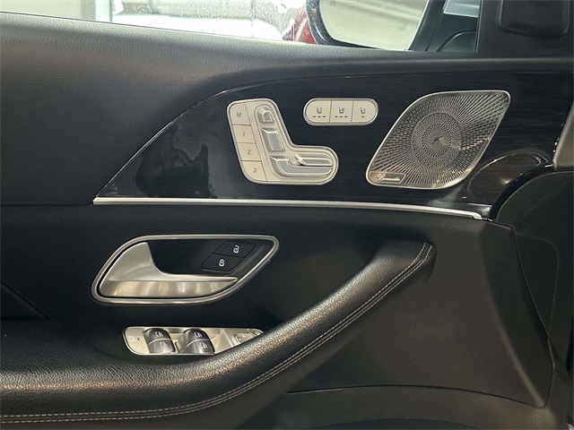 2022 Mercedes Benz GLS 450 4MATIC photo 13