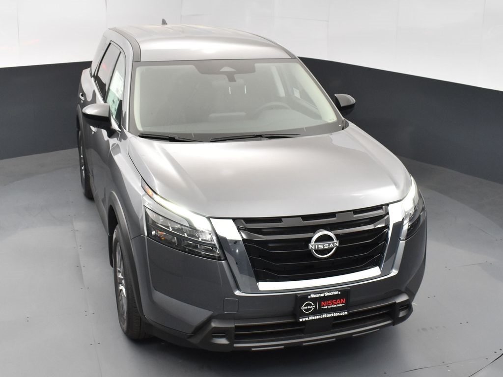2025 Nissan Pathfinder S photo 45