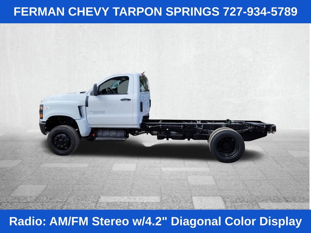 2024 Chevrolet Silverado 5500HD Work Truck photo 4
