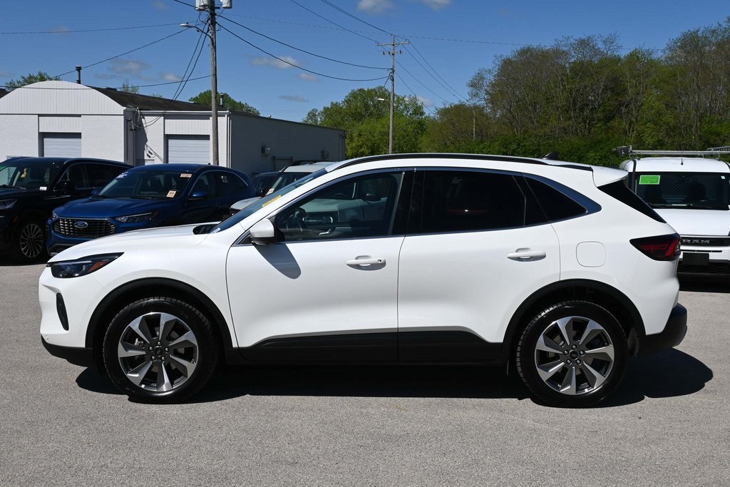 2024 Ford Escape Platinum photo 2
