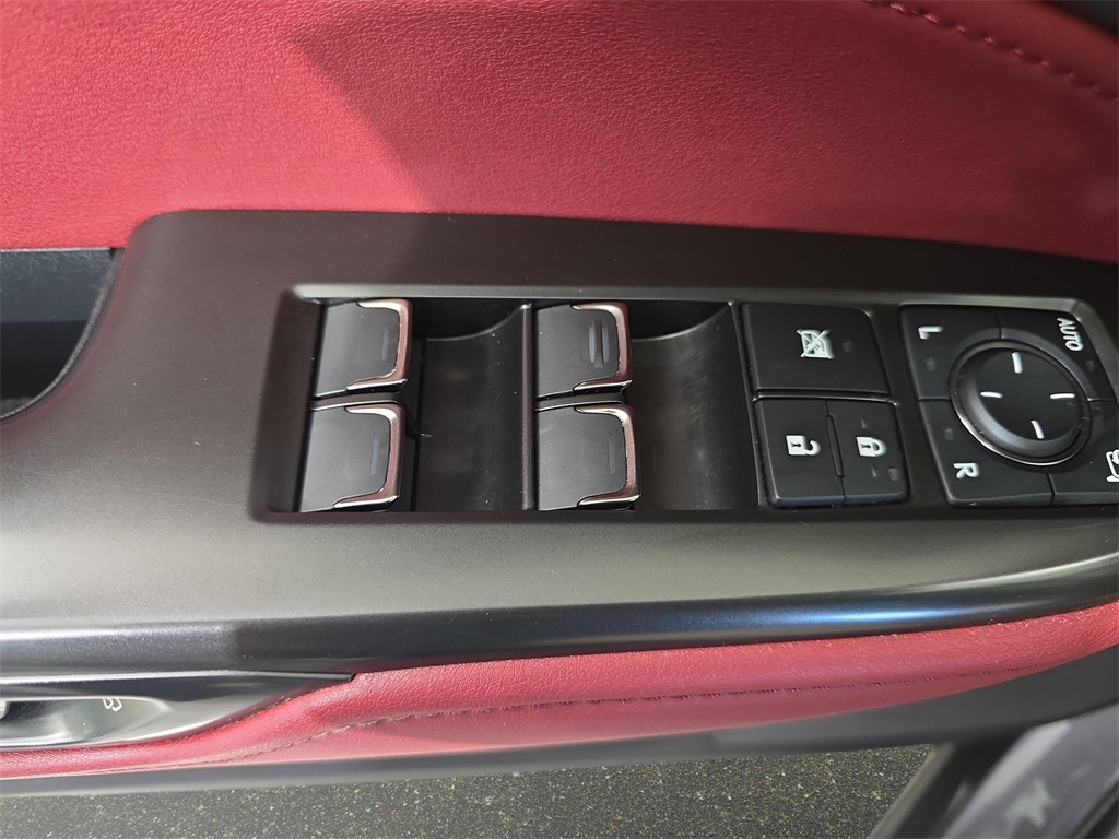 2022 Lexus NX 250 photo 28