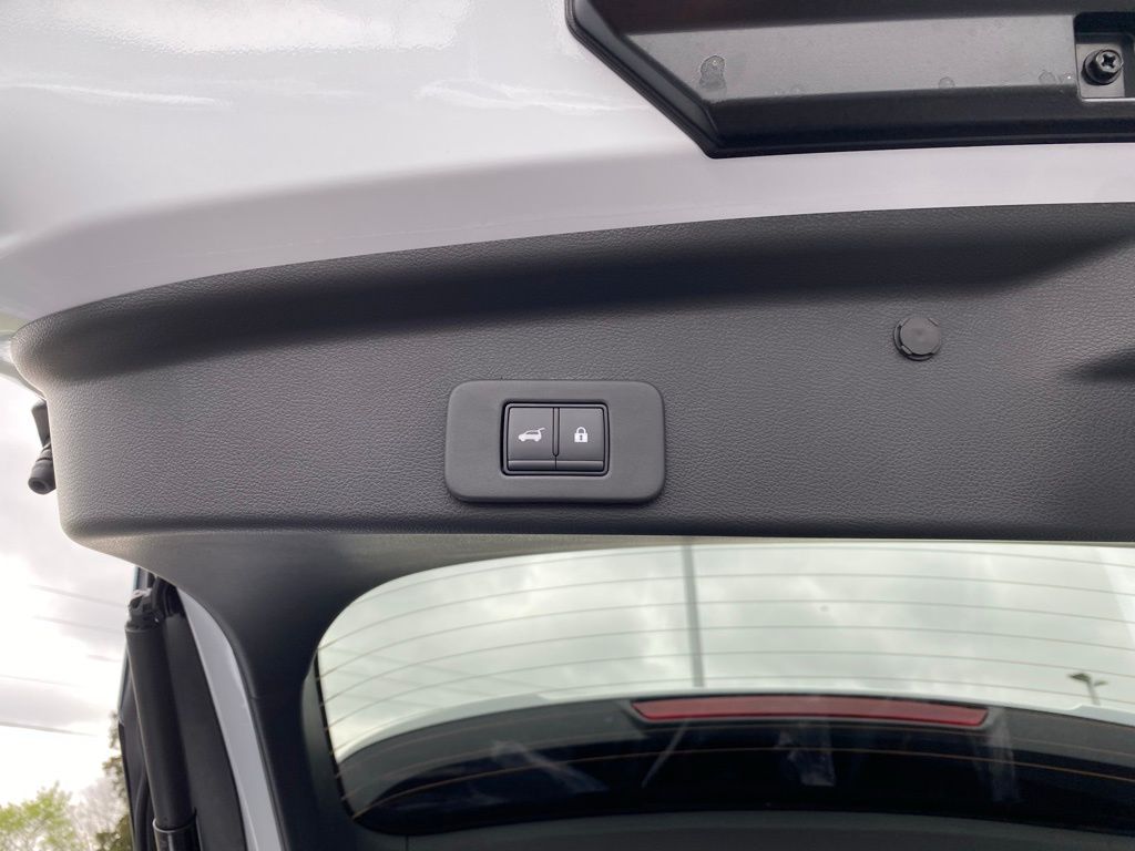 2025 Nissan Murano SL photo 35