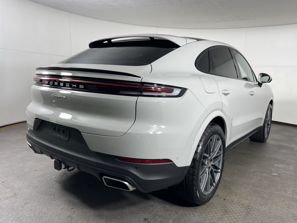 2025 Porsche Cayenne Coupe photo 7