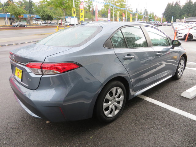 2022 Toyota Corolla LE photo 5