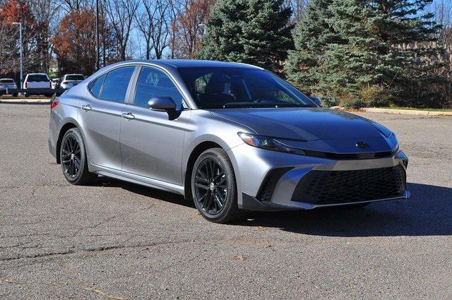 2026 Toyota Camry SE's photo