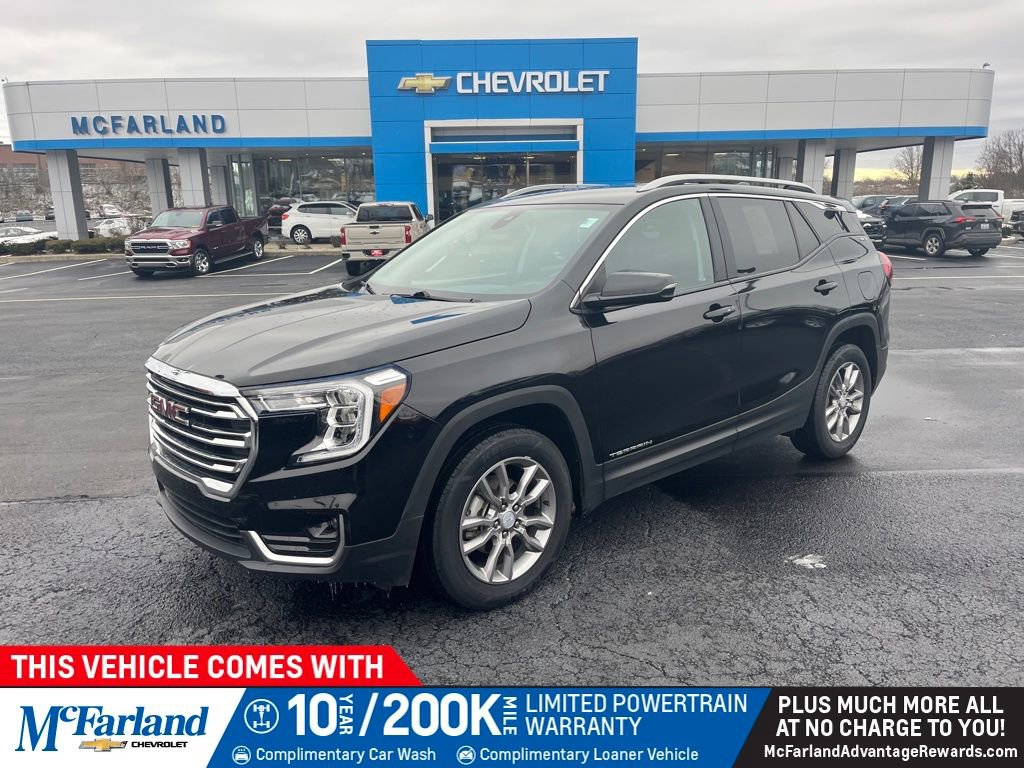 2024 GMC Terrain SLT's photo