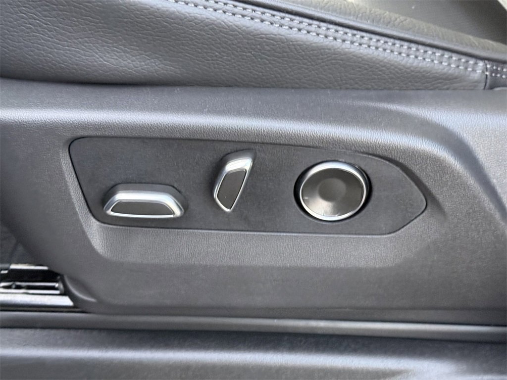 2026 GMC YUKON XL - Image 16