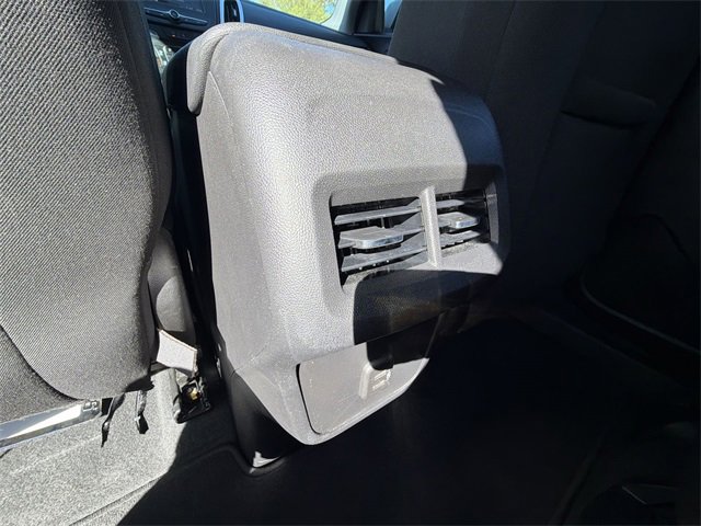 2023 Chevrolet Equinox LT photo 2