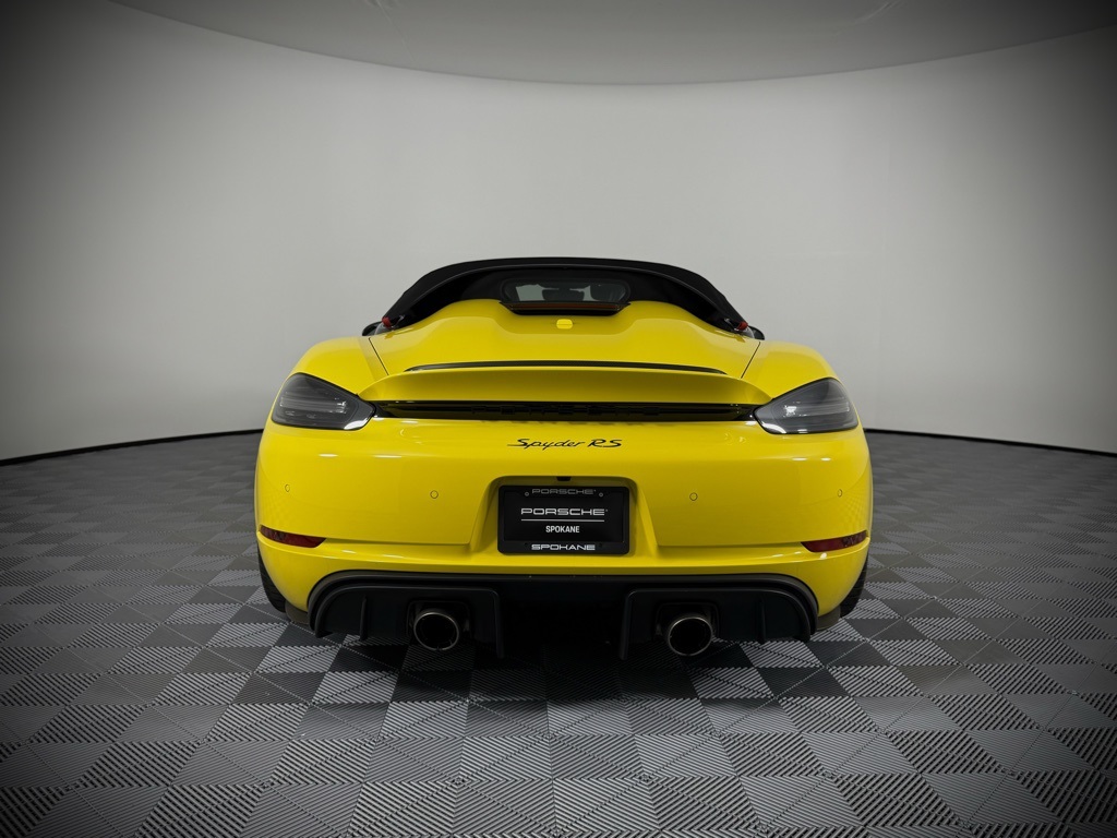 2024 Porsche Boxster Spyder photo 8