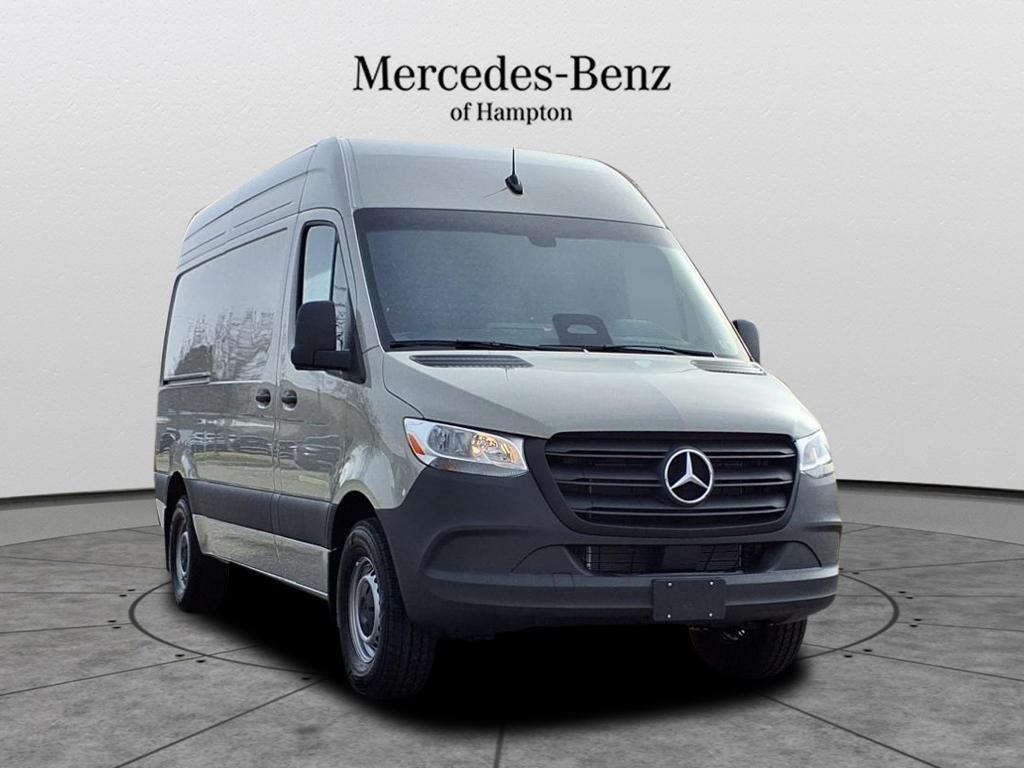 2025 Mercedes-Benz Sprinter Cargo Van Base's photo