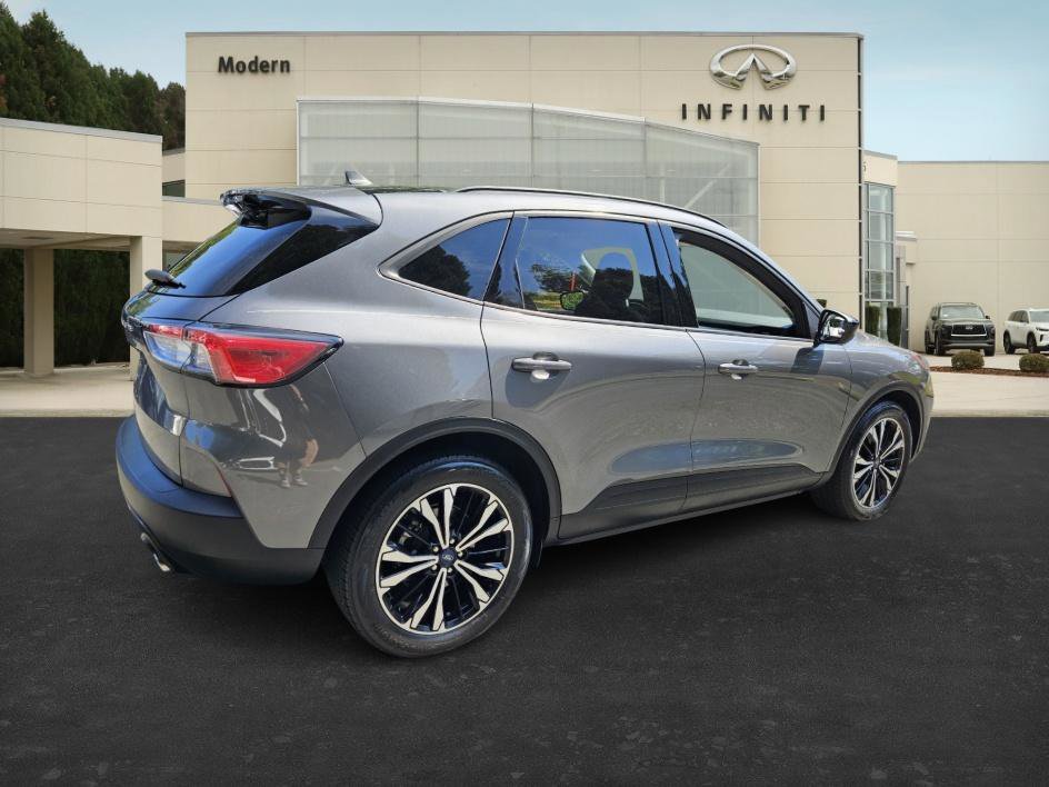 2021 Ford Escape SE photo 4