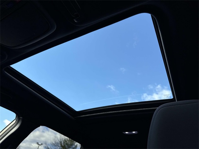 2025 Subaru Forester Premium photo 4