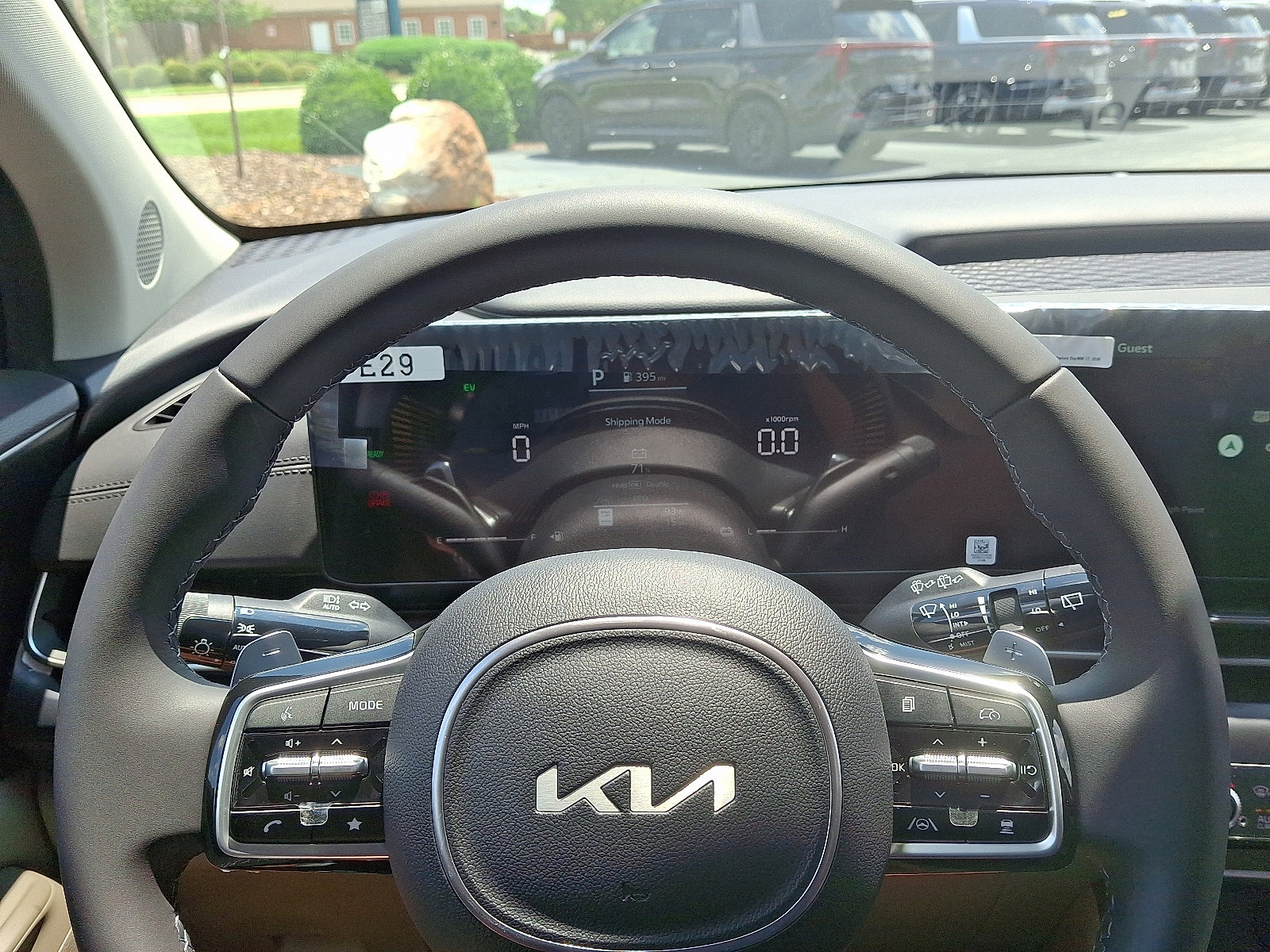 2026 Kia Carnival LXS photo 5
