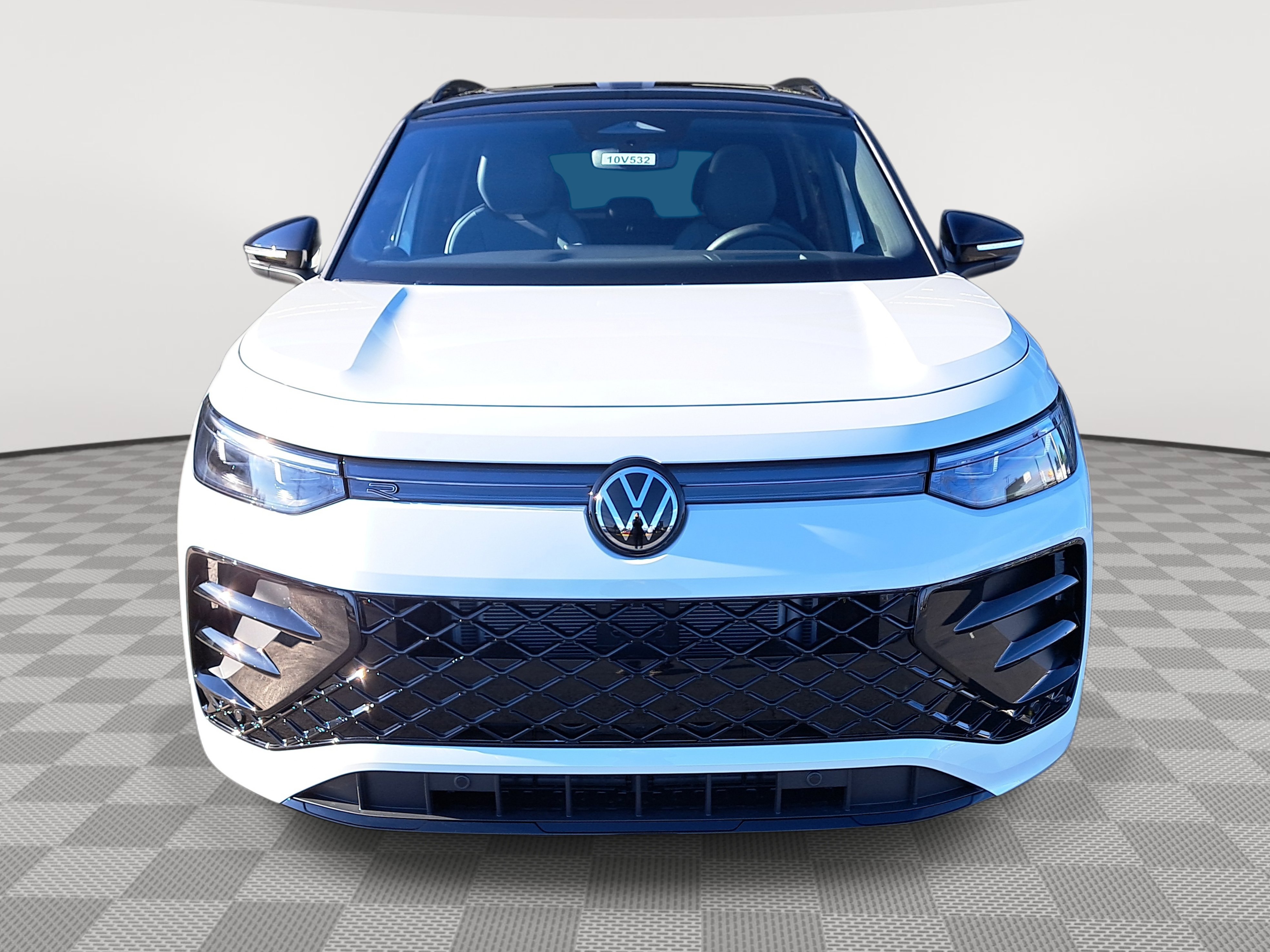 2025 Volkswagen Tiguan SE R-Line Black photo 2