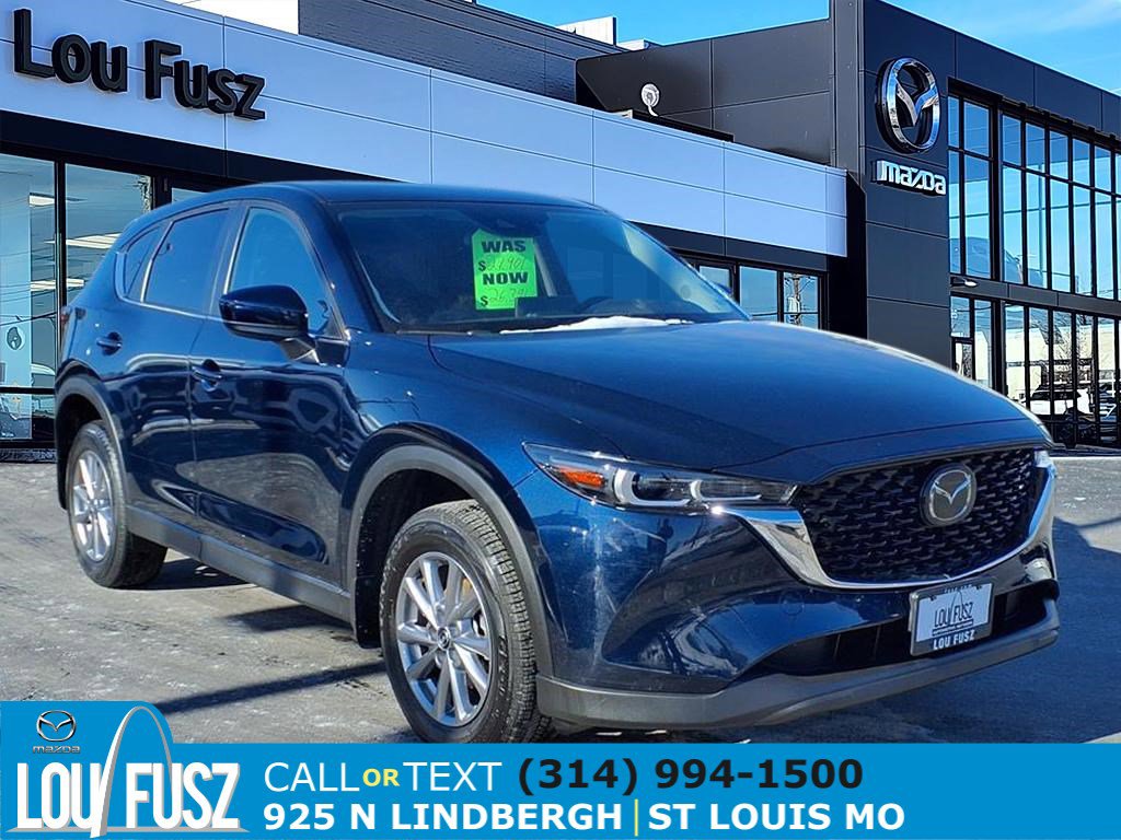 2023 Mazda CX-5 S Preferred package's photo