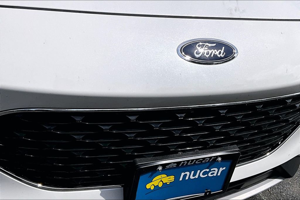 2021 Ford Escape SEL photo 28