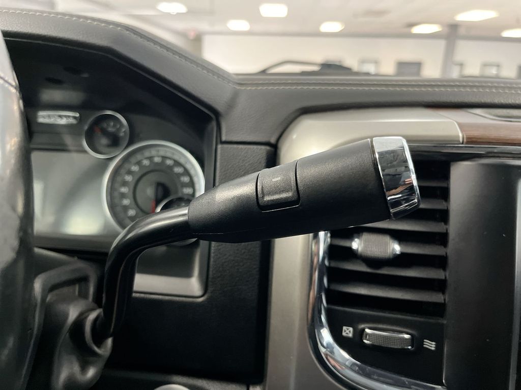 2017 Ram 2500 Laramie photo 19