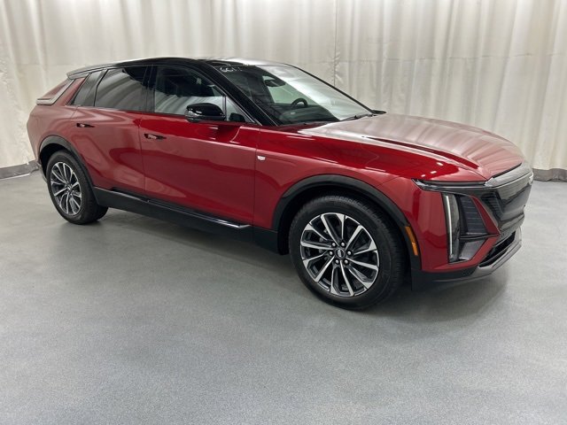 2025 Cadillac LYRIQ Sport 2's photo