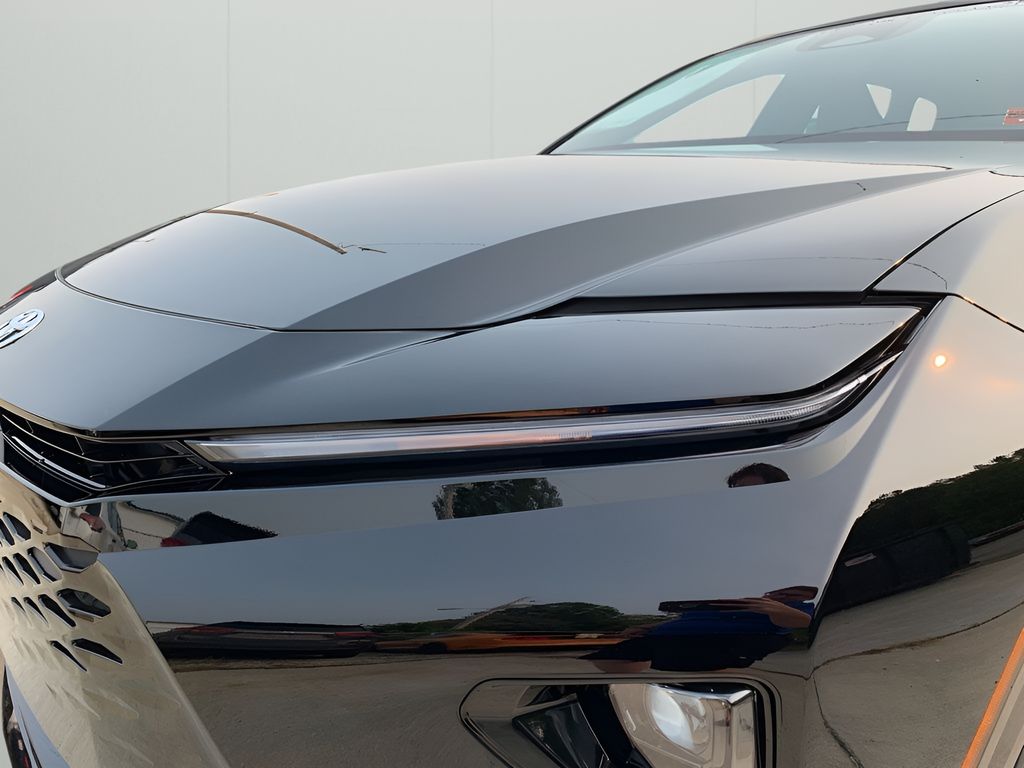 2025 Toyota Crown Signia XLE photo 26