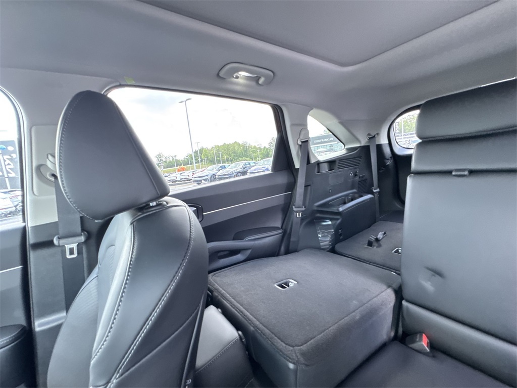 2025 Kia Sorento S photo 12
