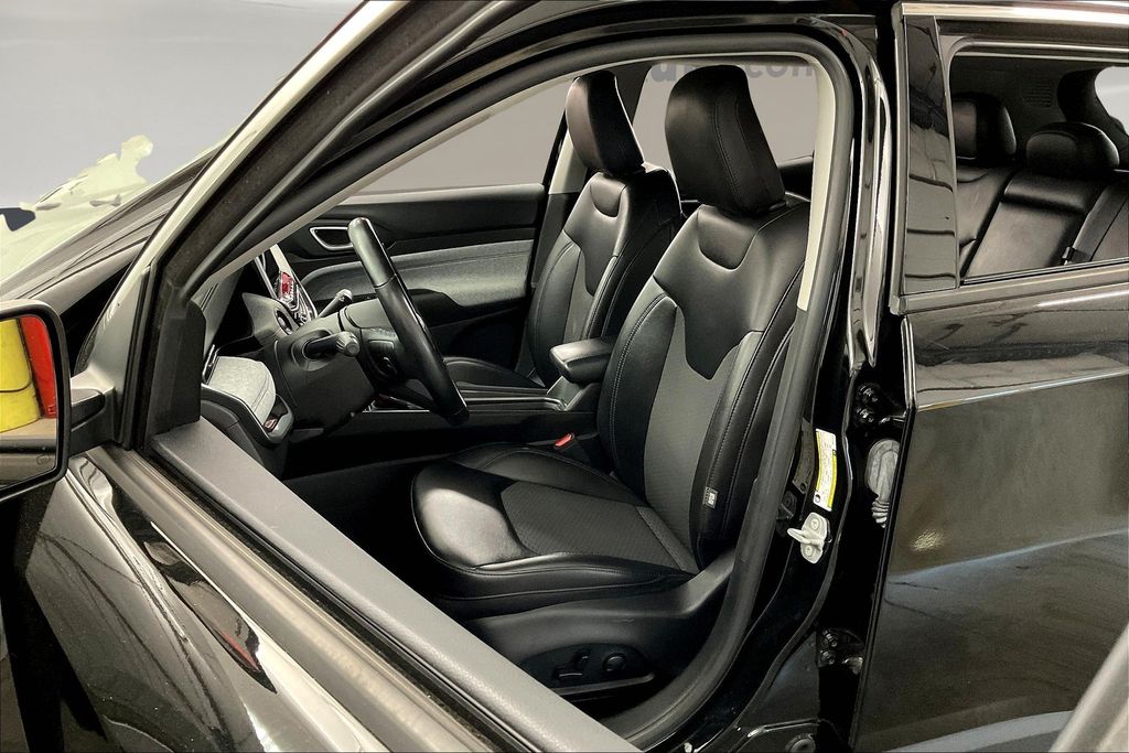 2022 Jeep Compass Latitude photo 24
