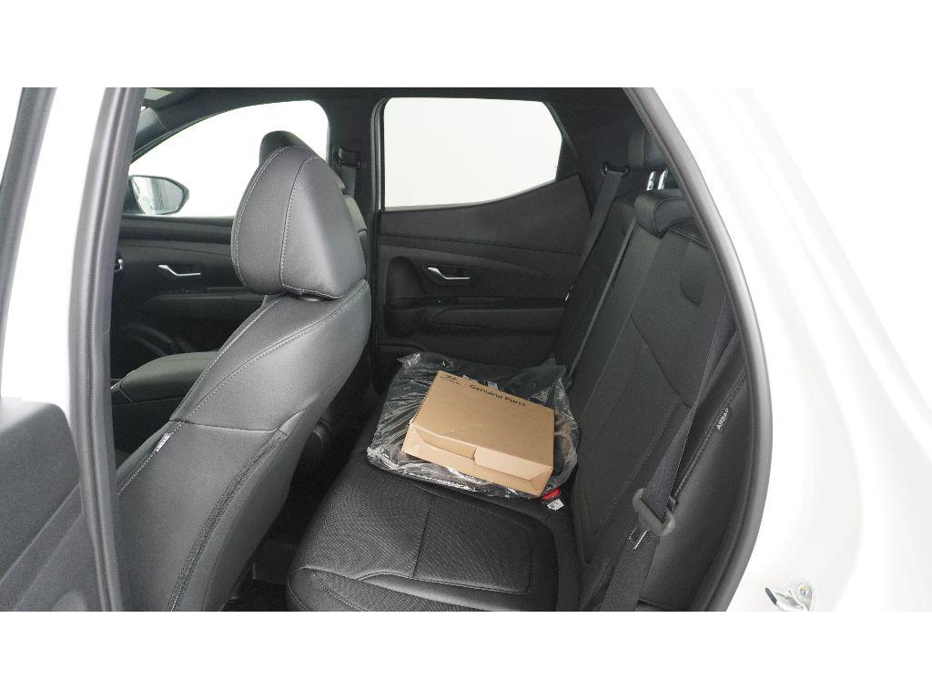 2026 Hyundai Santa Cruz SEL photo 9