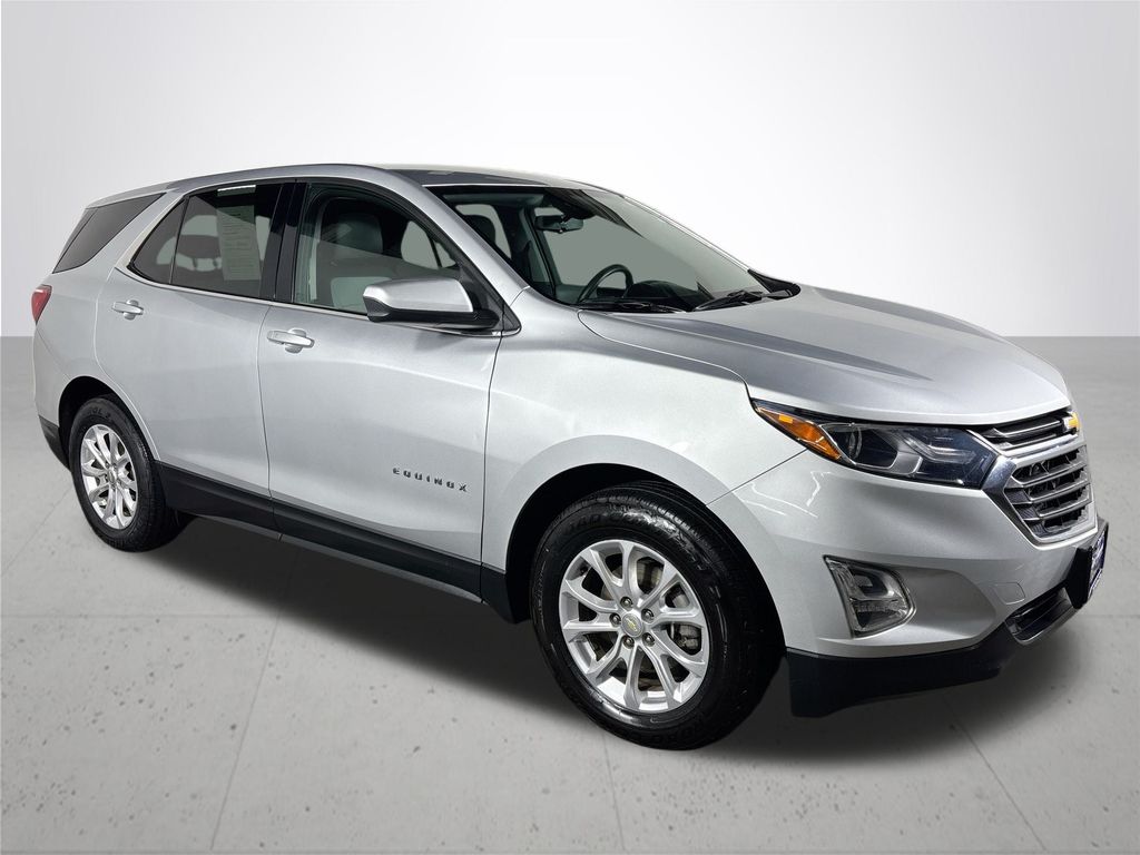 2018 Chevrolet Equinox LT photo 4