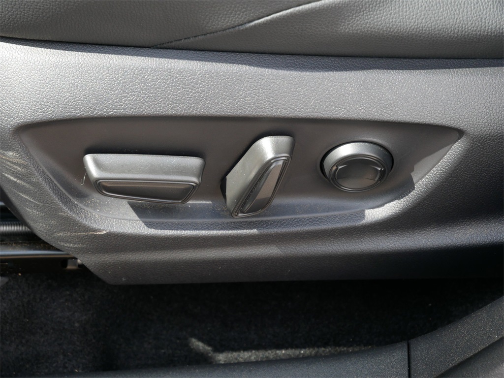 2024 Subaru Solterra Touring photo 19